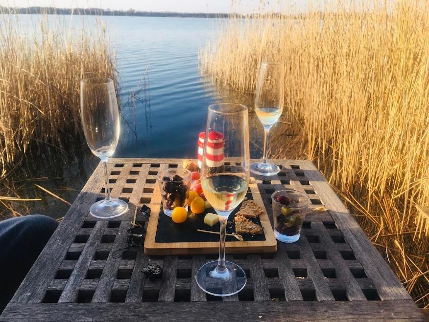 Ferienwohnung Am See Wochowsee エクステリア 写真